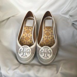 Tory Burch Beige Canvas And White Patent flats